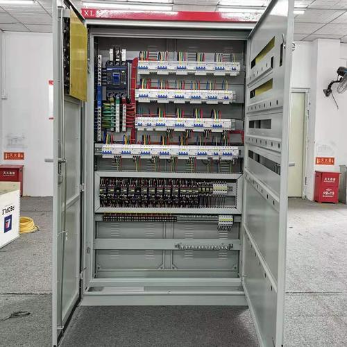 冠日供應水泵控制柜 非標定制電氣設備成套控制機箱與風機控制箱柜的專業之選